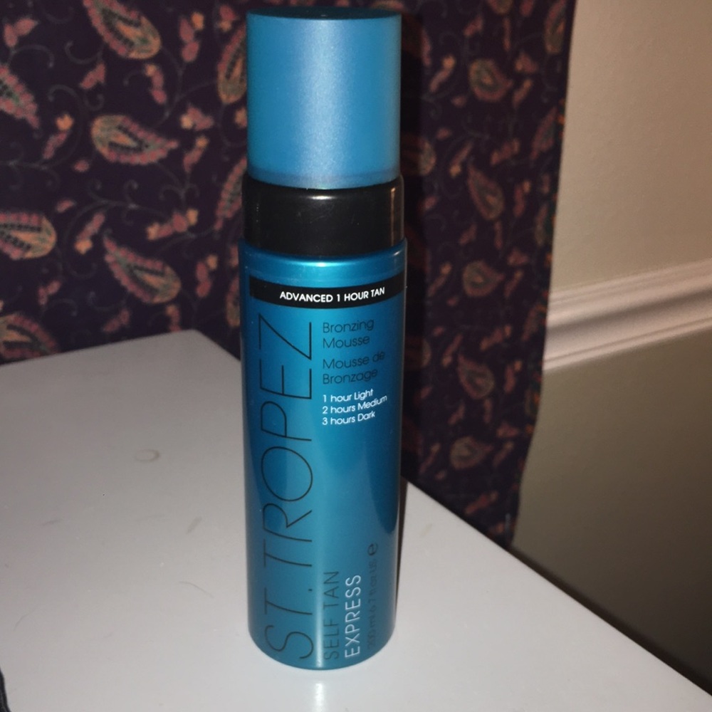 Self tanner